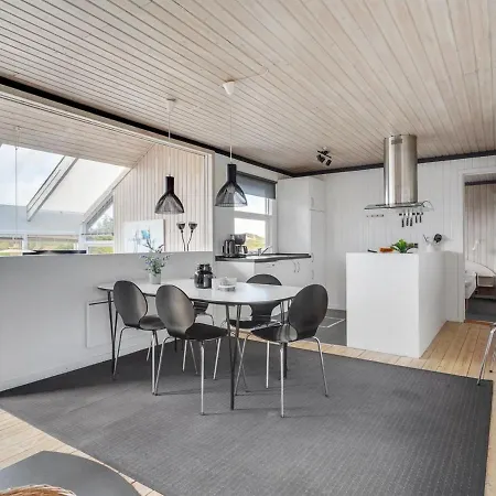 Dom wakacyjny Anthonette - From The Sea In Western Jutland By Interhome
