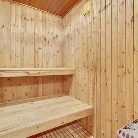 Anthonette - From The Sea By Interhome