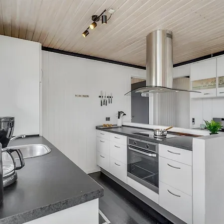 Feriehus Anthonette - From The Sea By Interhome